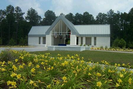 Albert G. Horton, Jr. Memorial Veterans Cemetery | 5310 Milners Rd, Suffolk, VA 23434, USA | Phone: (757) 255-7217