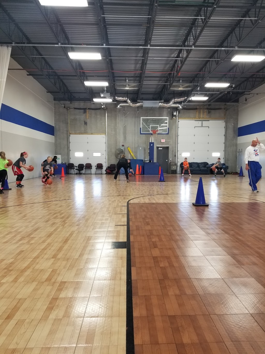 Minnesota School of Basketball | 6275 147th St W, Apple Valley, MN 55124, USA | Phone: (952) 898-9626