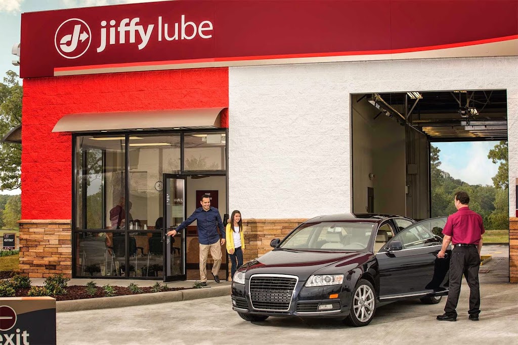 Jiffy Lube | 2400 W Ball Rd, Anaheim, CA 92804, USA | Phone: (714) 761-5211