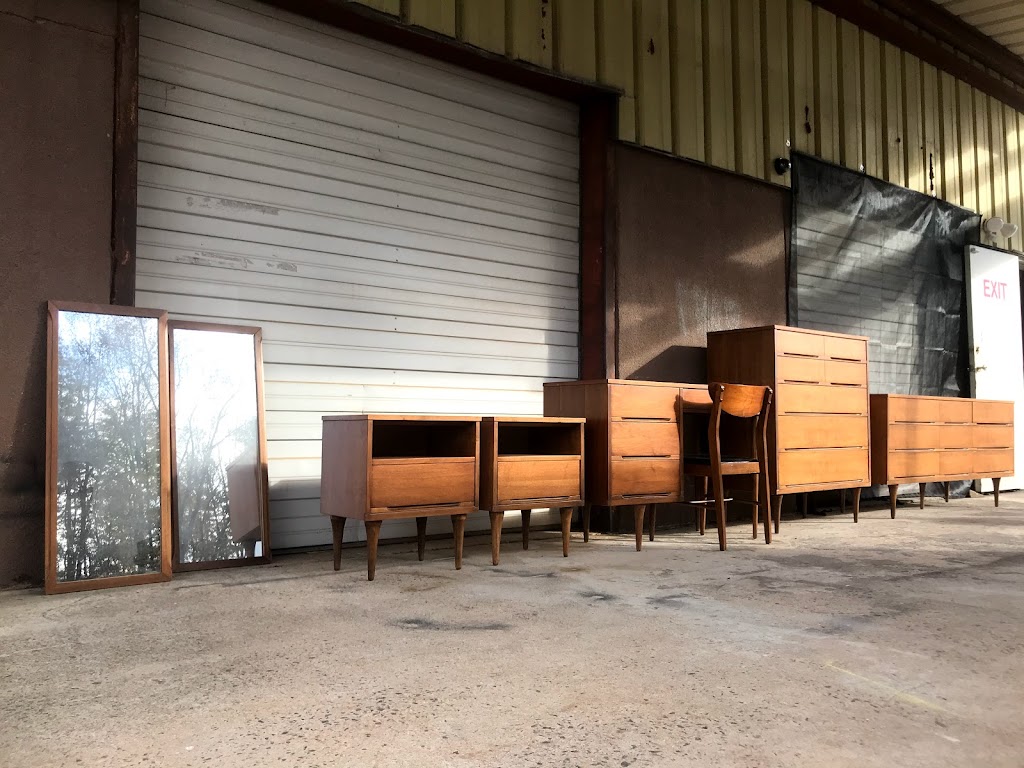 Jd Salvager Modern Furniture | 627 Forum Pkwy, Rural Hall, NC 27045, USA | Phone: (336) 317-8250