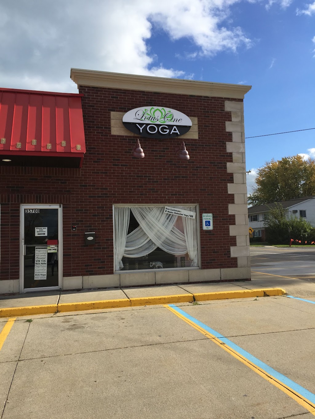 Lotus One Yoga | 35700 Green St, New Baltimore, MI 48047, USA | Phone: (586) 946-1600