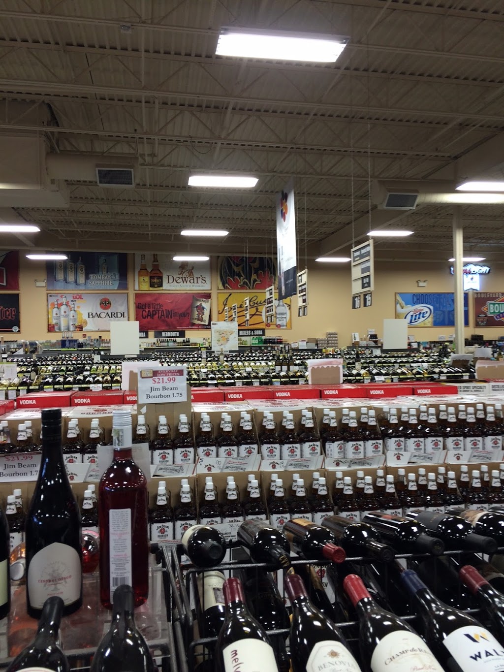 Lukas Wine & Spirits Superstore | 13657 Washington St, Kansas City, MO 64145, USA | Phone: (816) 942-8523