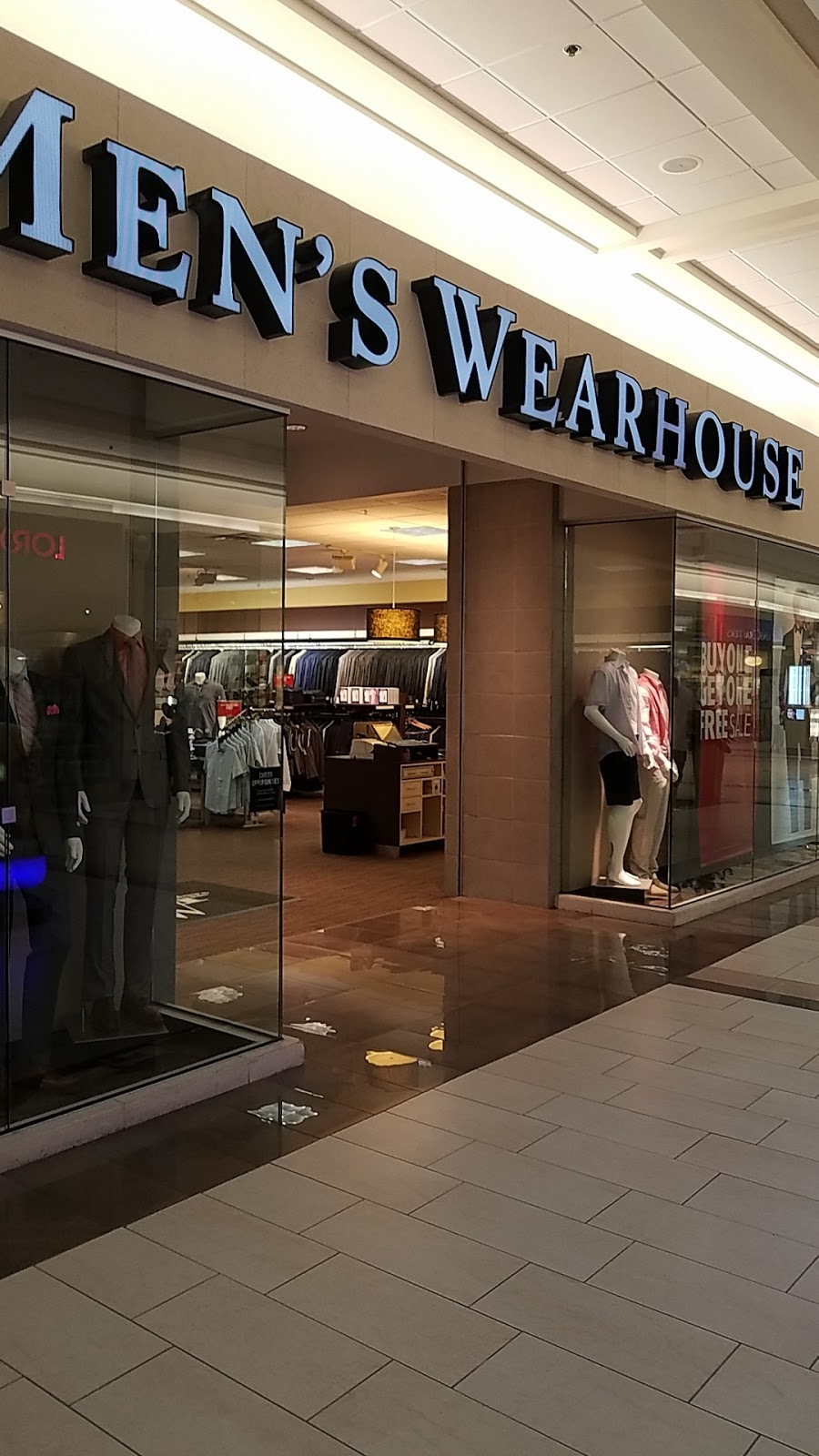 Mens Wearhouse | 99 Rockingham Park Blvd STE 135, Salem, NH 03079, USA | Phone: (603) 890-1034