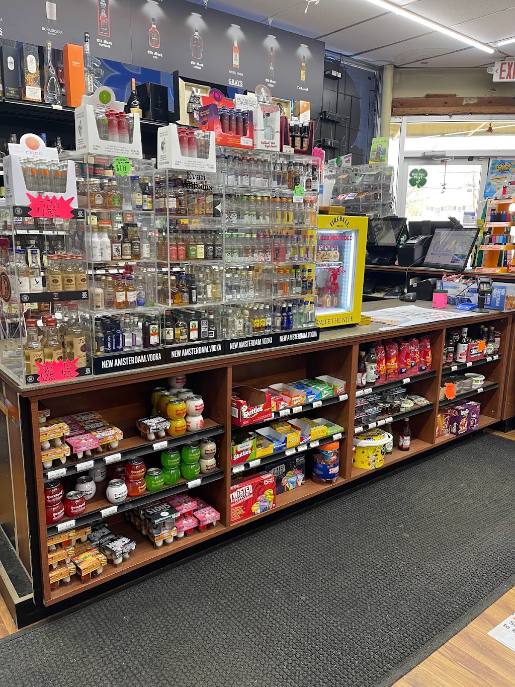 Grays Wine & Liquor Store | 2559 Nottingham Way, Mercerville, NJ 08619, USA | Phone: (609) 586-1100