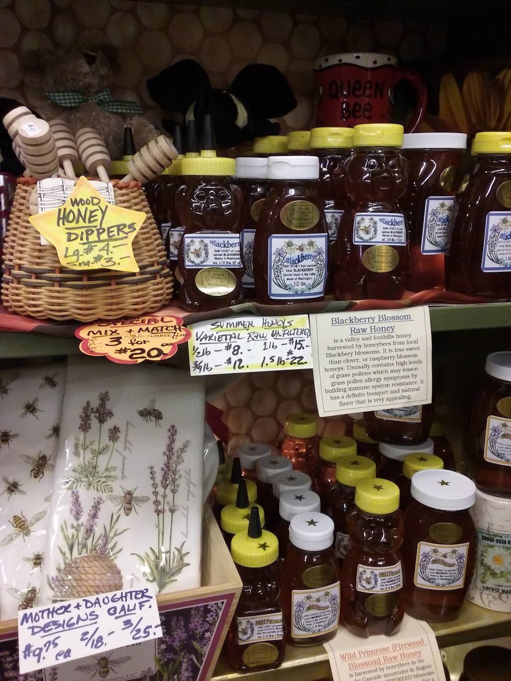 Duvall Honey Shop &Vals Surroundings Gifts | 14441 Main St NE, Duvall, WA 98019, USA | Phone: (425) 788-5763