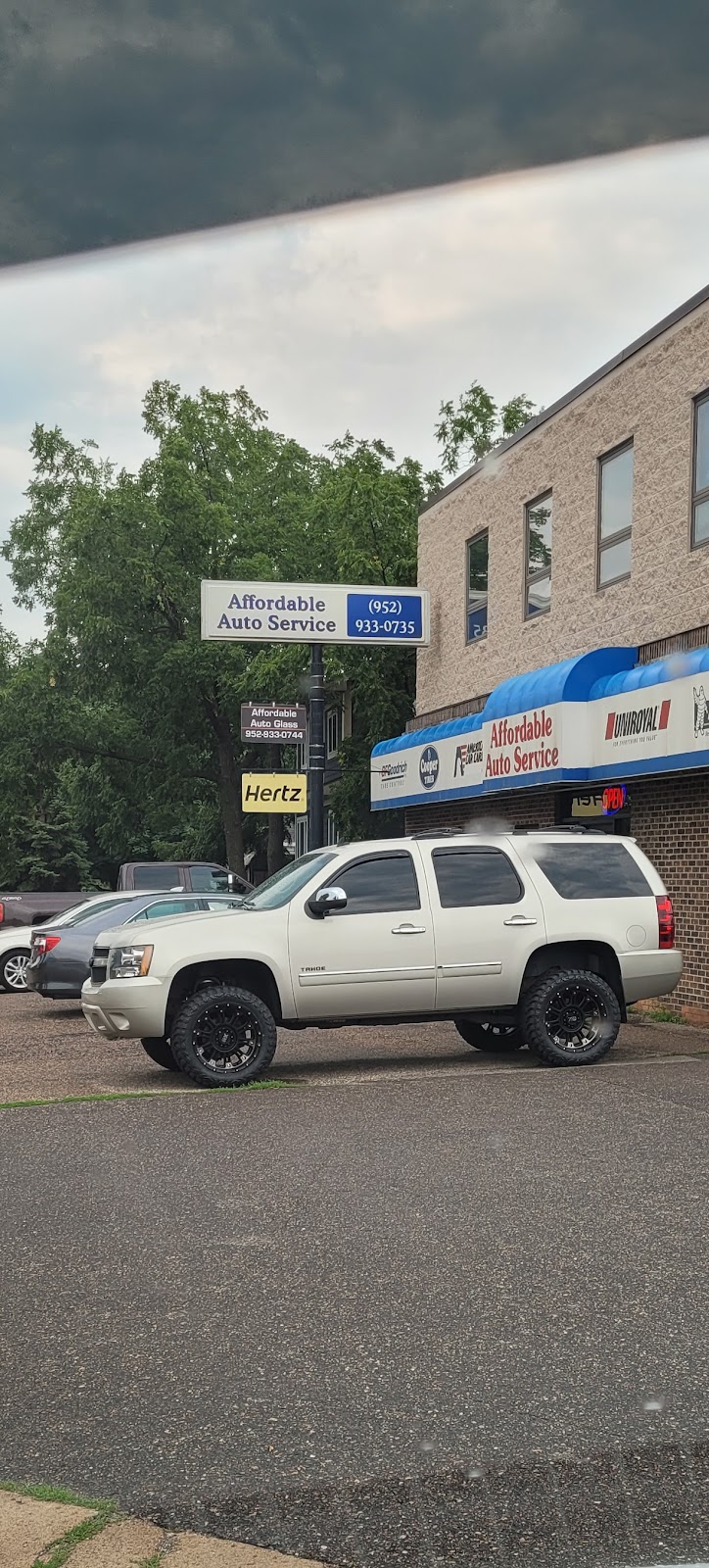 Affordable Auto Service - Hopkins | 10 17th Ave S #A, Hopkins, MN 55343, USA | Phone: (952) 933-0735