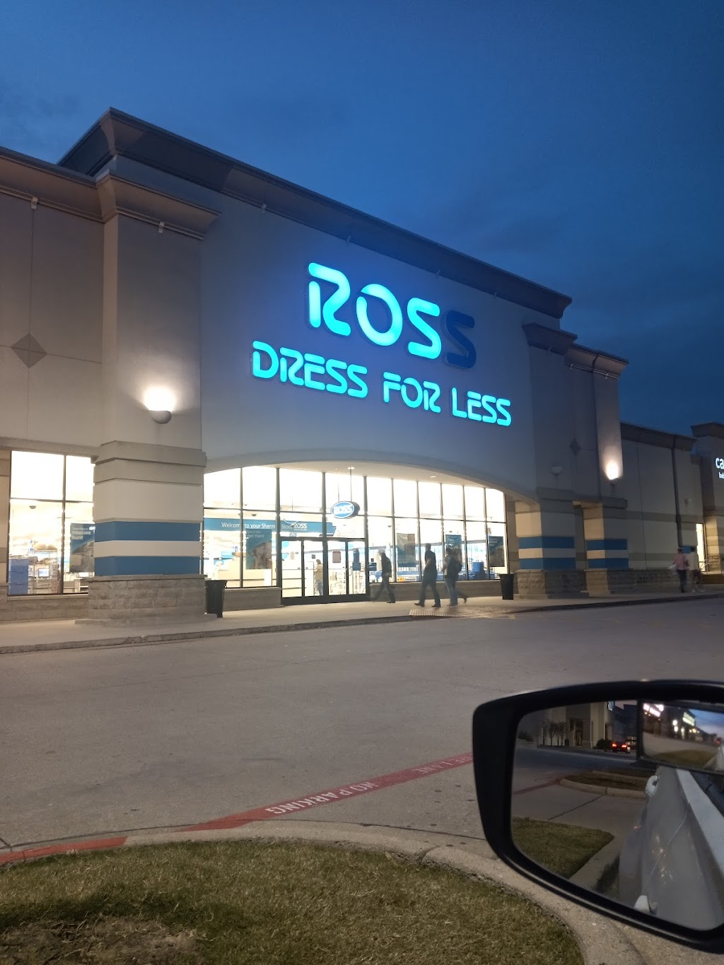 Ross Dress for Less | 3800 Town Center Dr, Sherman, TX 75092, USA | Phone: (903) 868-4199