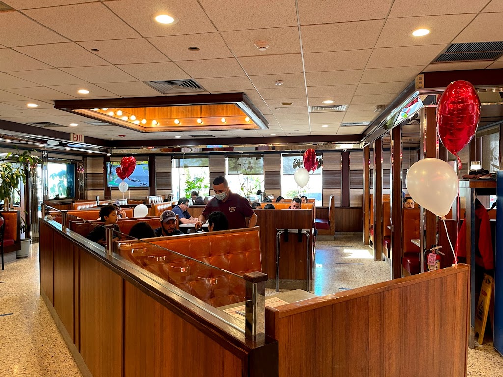 Port Chester Coach Diner | 317 Boston Post Rd, Port Chester, NY 10573, USA | Phone: (914) 937-0008