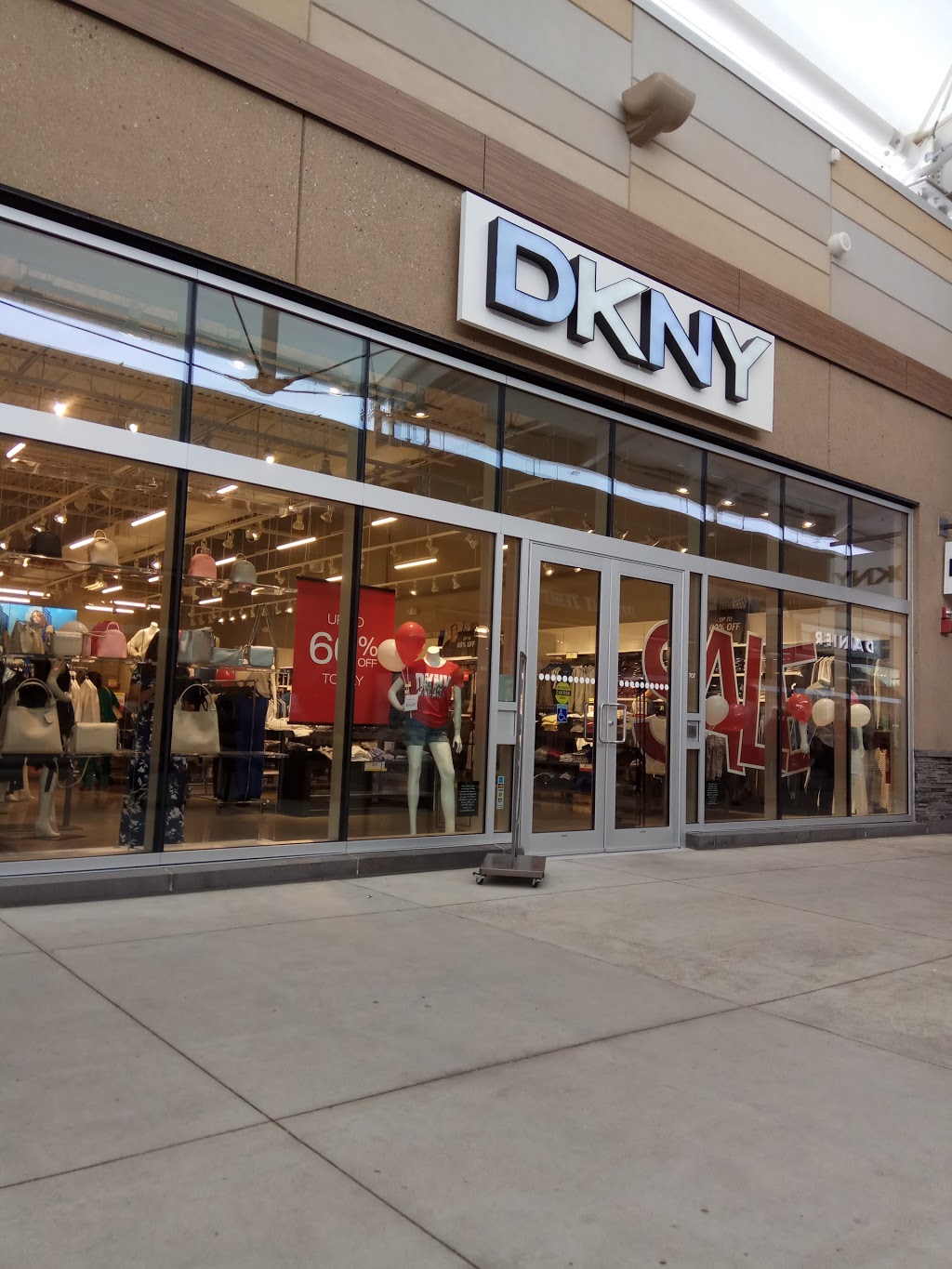 DKNY | 300 Taylor Rd Space 707, Niagara-on-the-Lake, ON L0S 1J0, Canada | Phone: (905) 687-8160