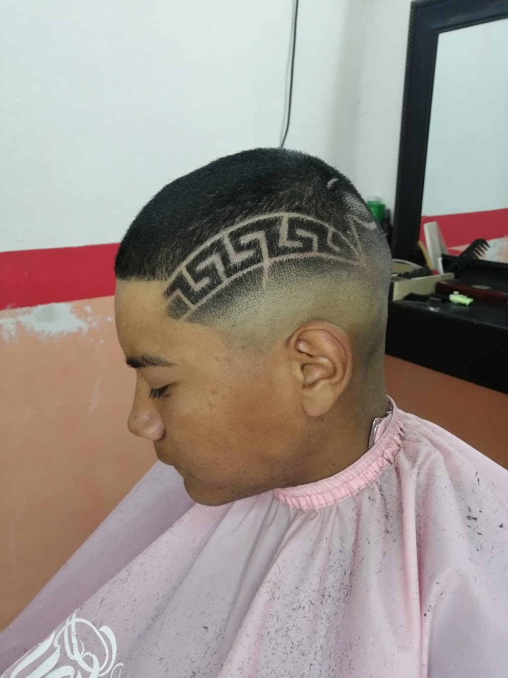 barber shop jesus moreno km 27 | Prof.ª Esperanza Reyes Sánchez, De la Amp. 32675, Tesoro Escondido, 32675 Cd Juárez, Chih., Mexico | Phone: 656 376 4437