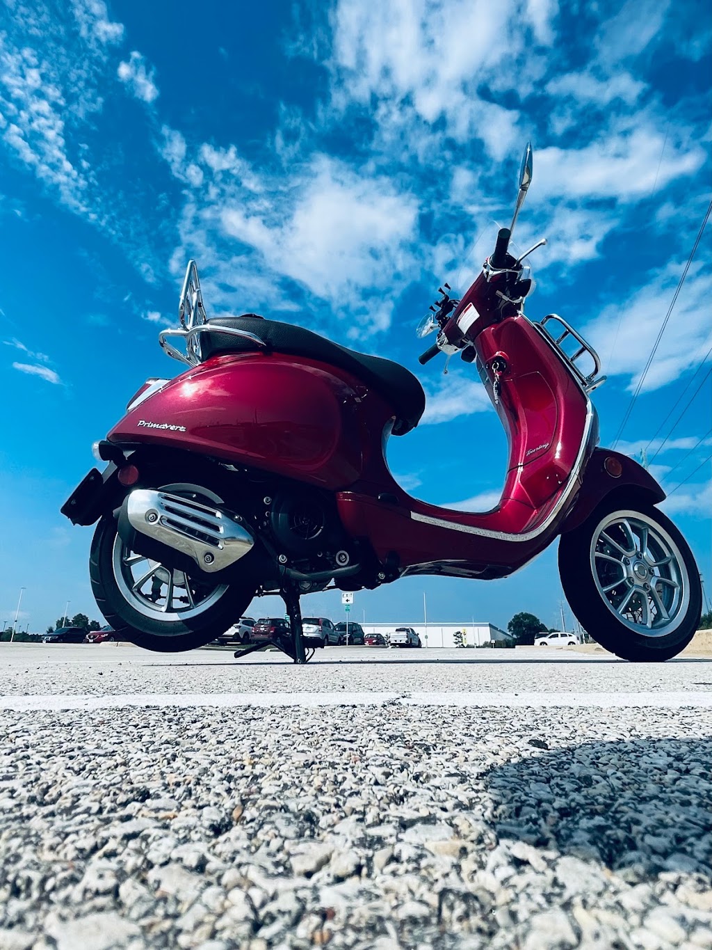 Vespa Downers Grove | 2101 Ogden Ave, Downers Grove, IL 60515, USA | Phone: (630) 515-3455