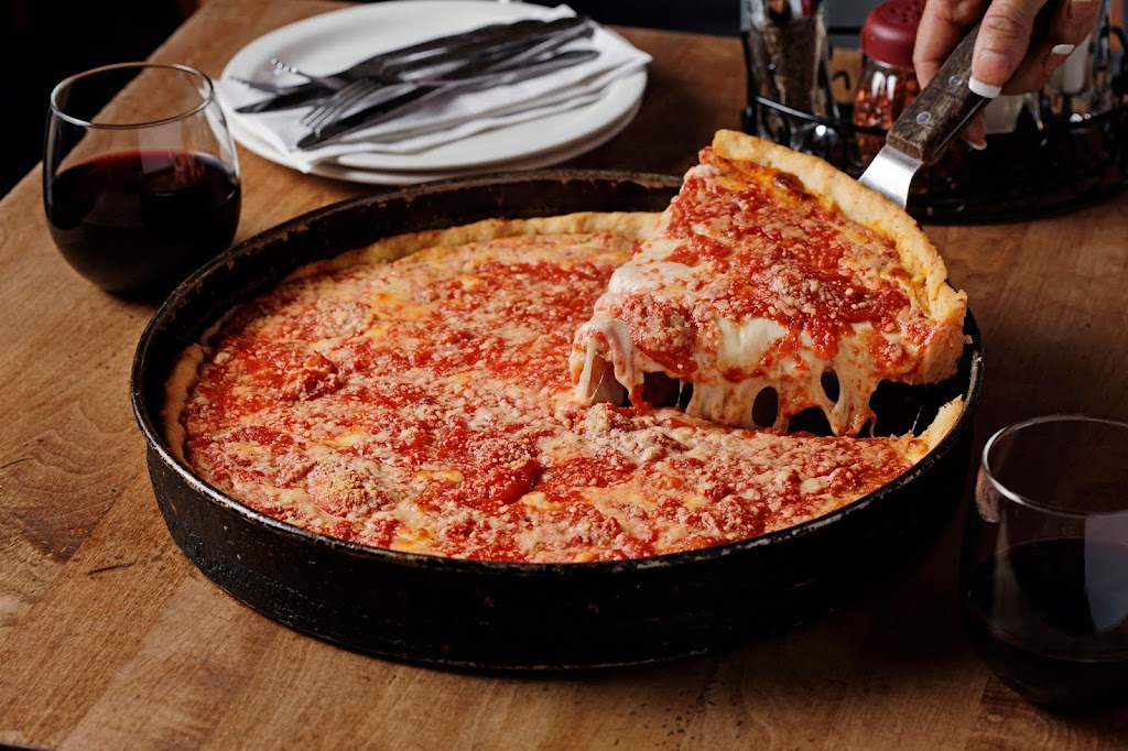 Palos Heights - Lou Malnatis Pizzeria | 12801 S Harlem Ave, Palos Heights, IL 60463, USA | Phone: (708) 608-2400