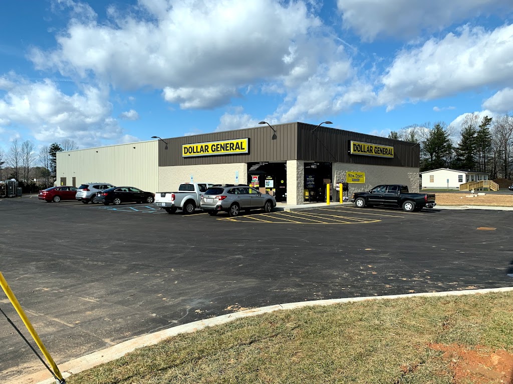 Dollar General | 114 White Pines Country Club Rd, Mt Airy, NC 27030, USA | Phone: (336) 673-5010