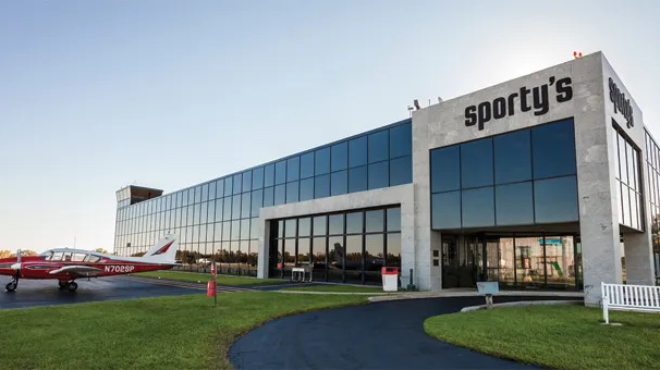 Sportys Pilot Shop | Sporty’s Airport, 2001 Sportys Dr, Batavia, OH 45103, USA | Phone: (800) 776-7897