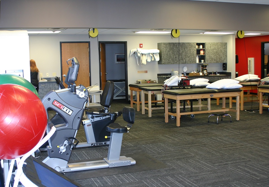 Makovicka Physical Therapy | 3830 N 167th Ct #102, Omaha, NE 68116, USA | Phone: (402) 502-2290