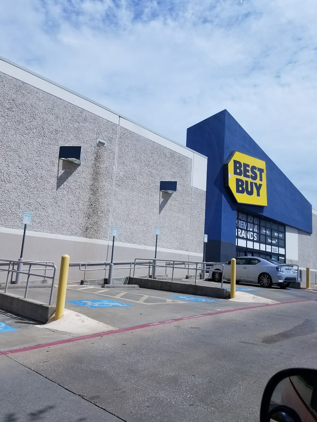 Best Buy | 1730 Pleasant Pl, Arlington, TX 76015, USA | Phone: (817) 467-3155