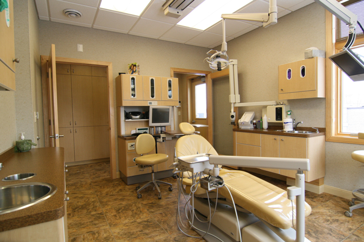 Kell Dental Arts | 2400 Foxglove Way STE 1, Hudson, WI 54016, USA | Phone: (715) 386-9711