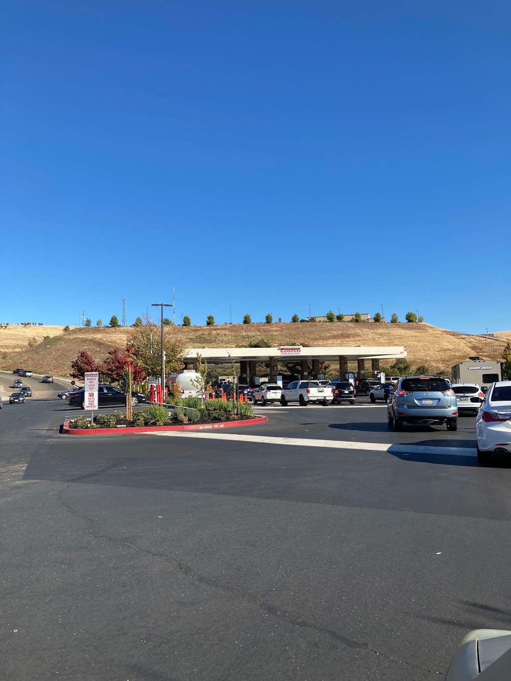 Costco Gas Station | 1800 Cavitt Dr, Folsom, CA 95630, USA | Phone: (916) 850-1000