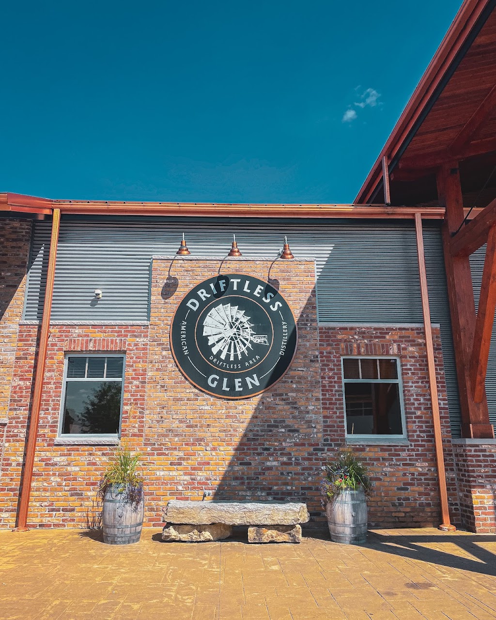 Driftless Glen Distillery | 300 Water St, Baraboo, WI 53913, USA | Phone: (608) 356-4536