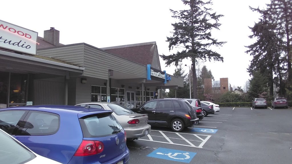 HomeStreet Bank and Home Loan Center | 8200 35th Ave NE, Seattle, WA 98115, USA | Phone: (206) 525-2840