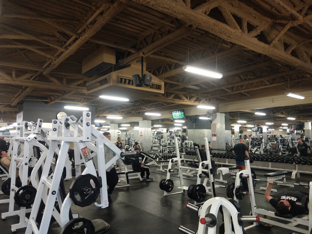 24 Hour Fitness | 2090 Village Center Cir, Las Vegas, NV 89134, USA | Phone: (702) 360-2408