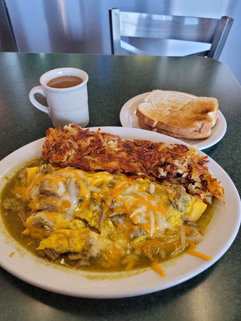 Jerry’s Cafe | 15555 Main St, Hesperia, CA 92345, USA | Phone: (760) 995-4167