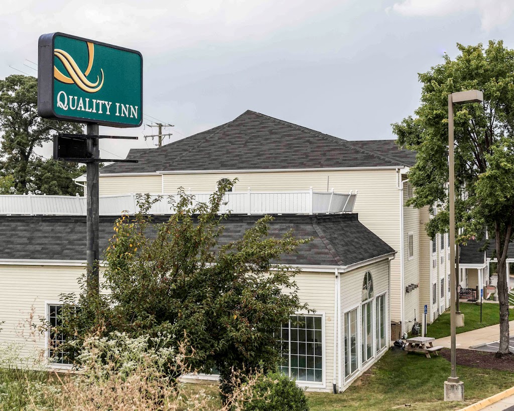 Quality Inn Chester - South Richmond | 12711 Old Stage Rd, Chester, VA 23836, USA | Phone: (804) 796-5200