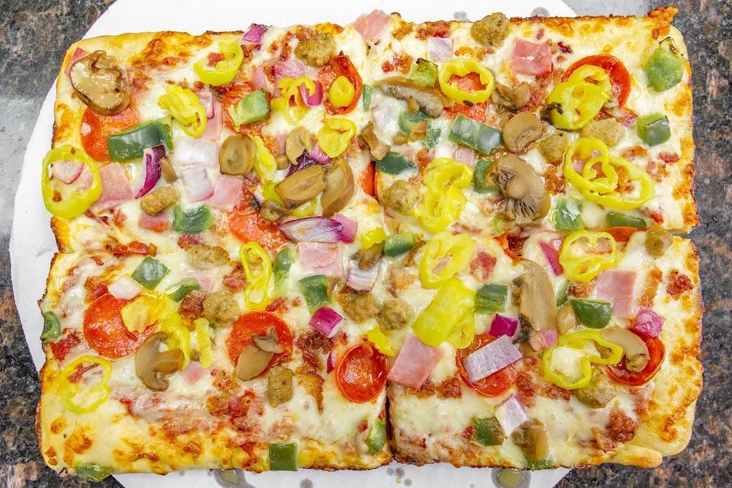 Ultimate Pizza Walled Lake | 1101 N Pontiac Trail, Walled Lake, MI 48390, USA | Phone: (248) 926-0266