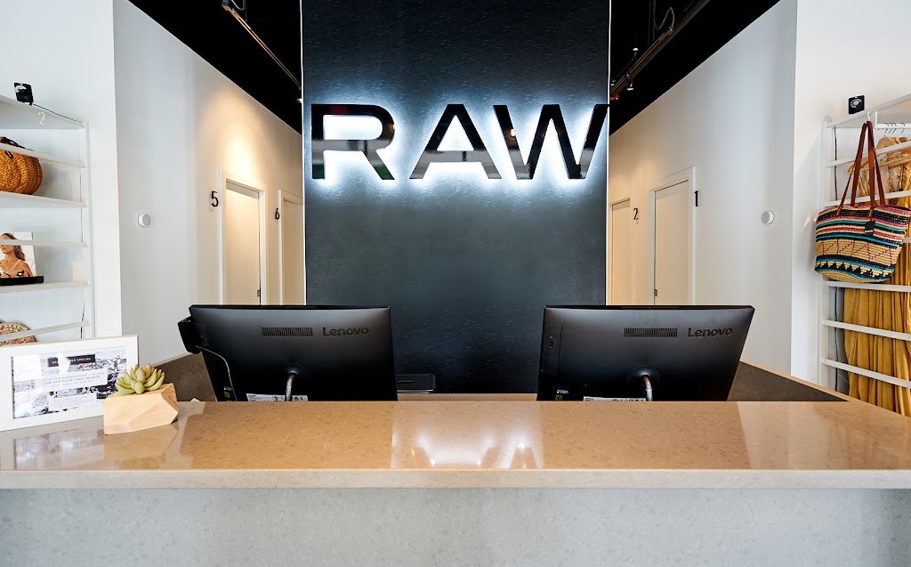 Raw Bronzing Studio Buckhead | 4920 Roswell Road Northeast Fountain Oaks, Shopping Center, Suite 6, Atlanta, GA 30342, USA | Phone: (404) 343-1535
