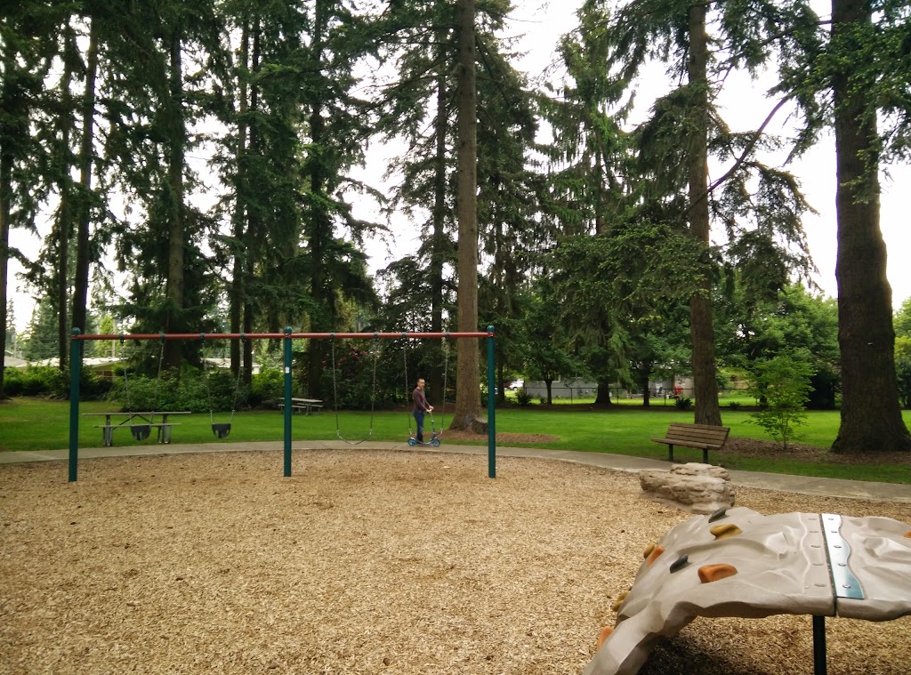 Ivanhoe Park | 16600 Northup Way, Bellevue, WA 98008, USA | Phone: (425) 452-6885