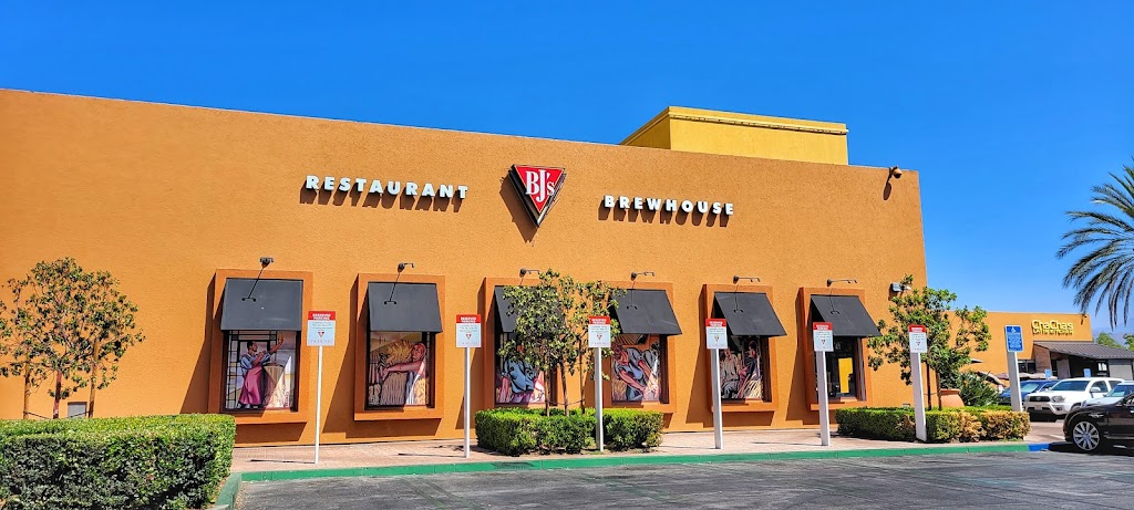 BJs Restaurant & Brewhouse | 13130 Jamboree Rd, Irvine, CA 92602, USA | Phone: (714) 665-8595
