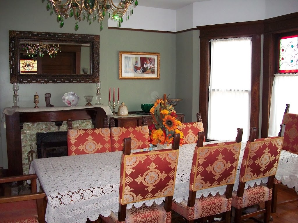 Green Oaks B&B | 1376 York Rd, St. Davids, ON L0S 1P0, Canada | Phone: (905) 329-1563