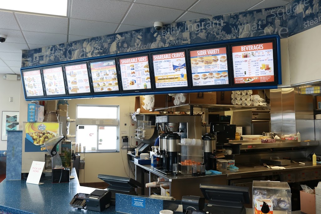 White Castle | 811 W 8th St, Cincinnati, OH 45203, USA | Phone: (513) 381-2300