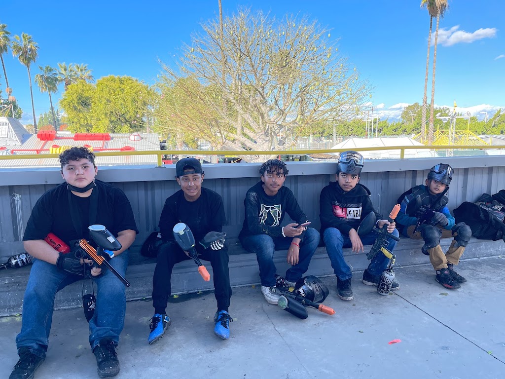 Hollywood Sports | 9030 Somerset Blvd, Bellflower, CA 90706, USA | Phone: (562) 867-9600