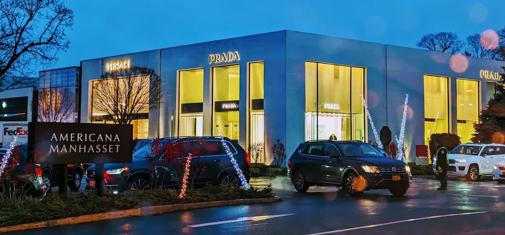 Prada Manhasset | 2000 Northern Blvd, Manhasset, NY 11030, USA | Phone: (516) 365-9700