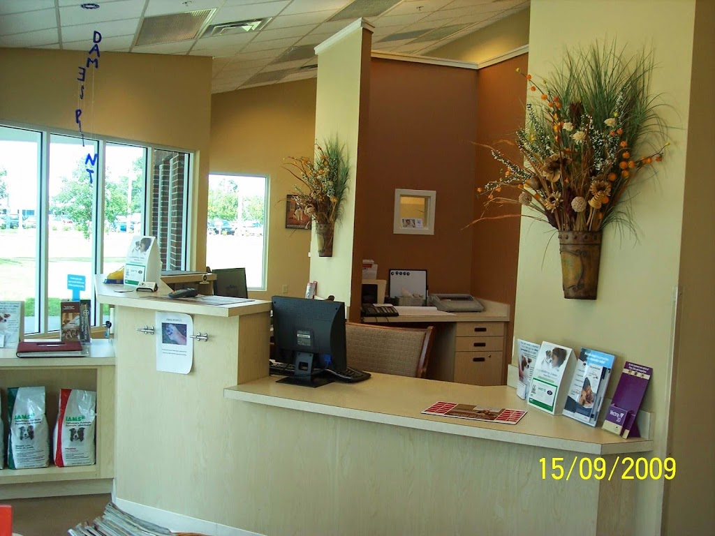 Dames Point Animal Hospital | 8321 Dames Point Crossing Blvd, Jacksonville, FL 32277, USA | Phone: (904) 744-2699