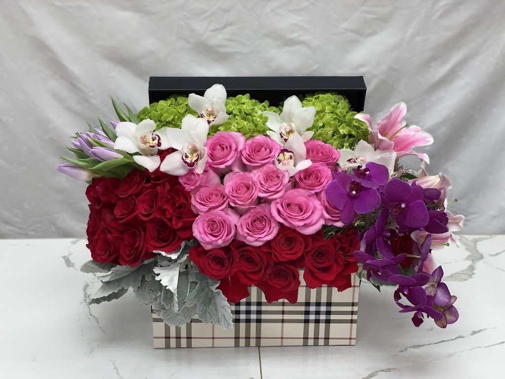 Tinas Flowers & Gifts | 22401 Ventura Blvd D, Woodland Hills, CA 91364, USA | Phone: (818) 225-1504