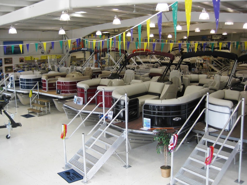 West Lakes Boat Mart Sales | 2811 US-6, Kendallville, IN 46755, USA | Phone: (260) 343-9000