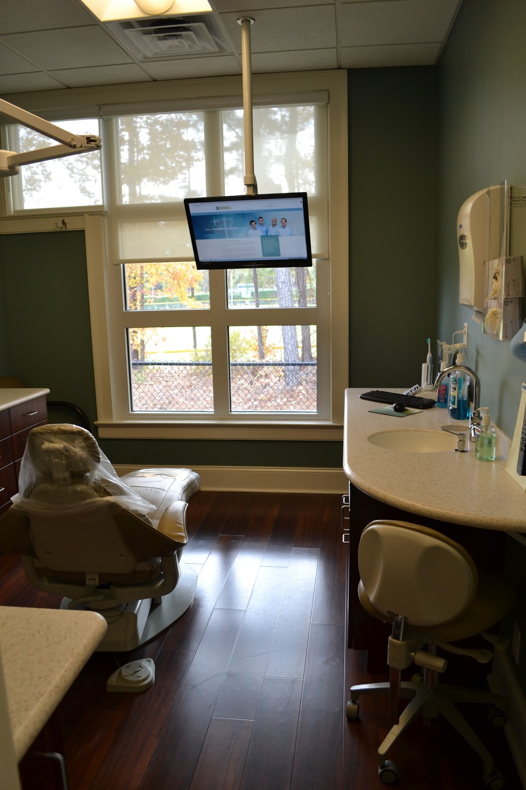 Raleigh Periodontics and Implant Dentistry | 7501 Falls of Neuse Rd Suite 100, Raleigh, NC 27615, USA | Phone: (919) 846-2480