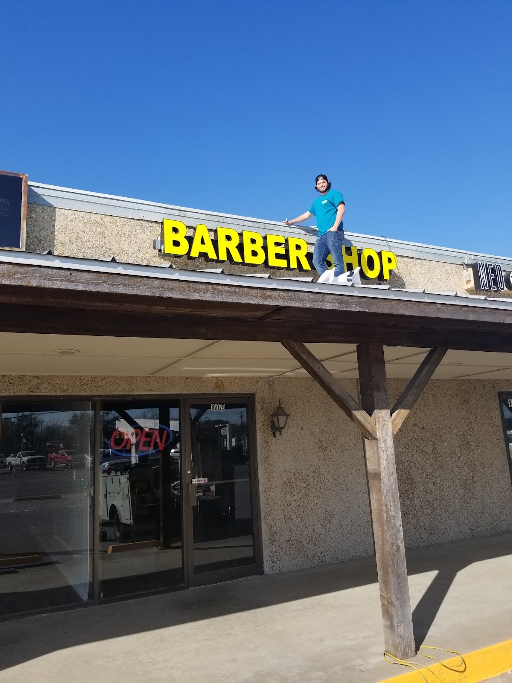 4 Kings Barbershop | 1607 N Main St, Cleburne, TX 76033, USA | Phone: (682) 260-0746