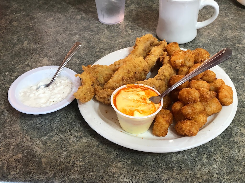 Deanos Diner | 202 W State St, Ashley, IN 46705, USA | Phone: (260) 587-3931