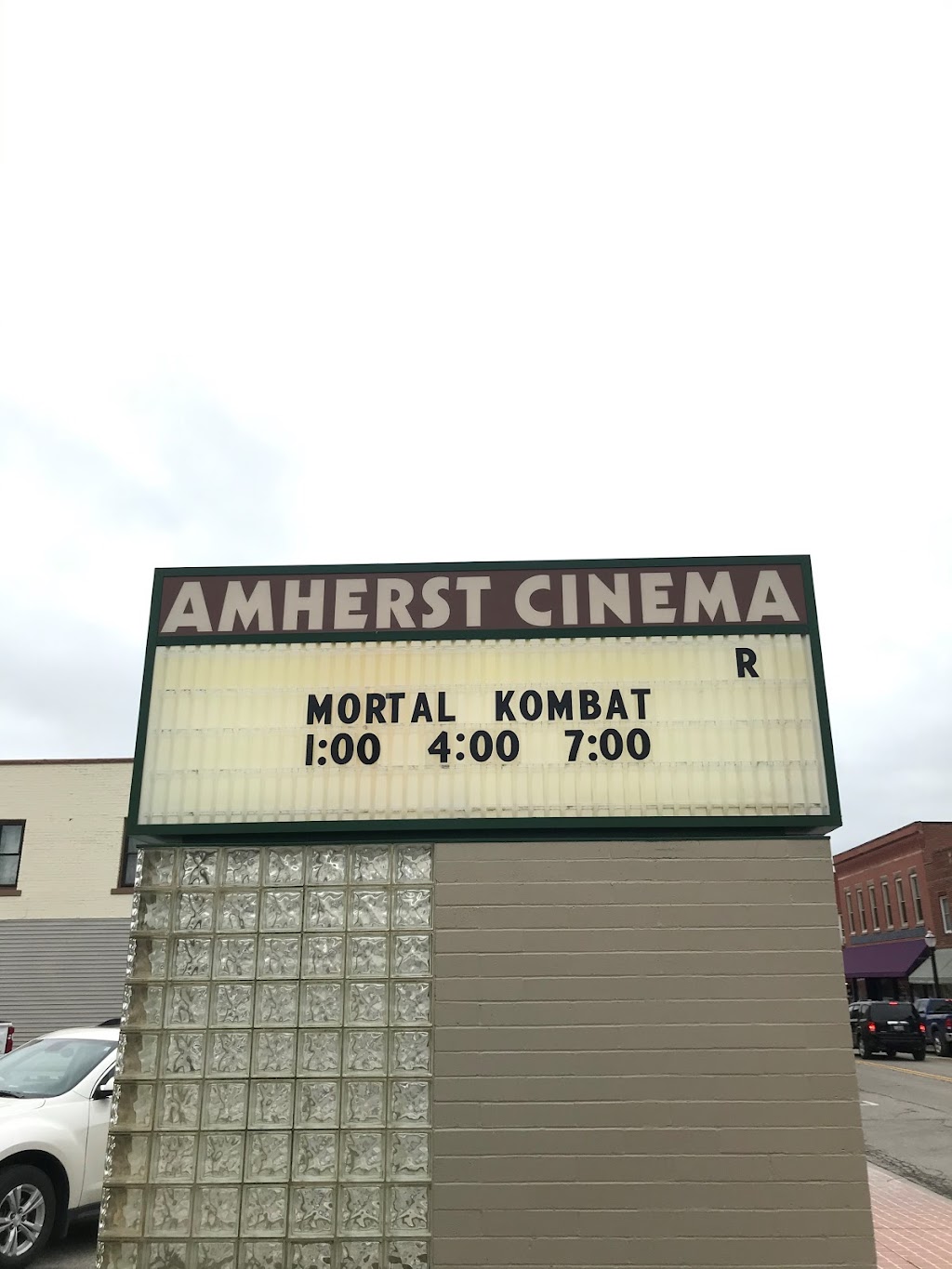 Amherst Cinema | 260 Church St, Amherst, OH 44001, USA | Phone: (440) 988-7711