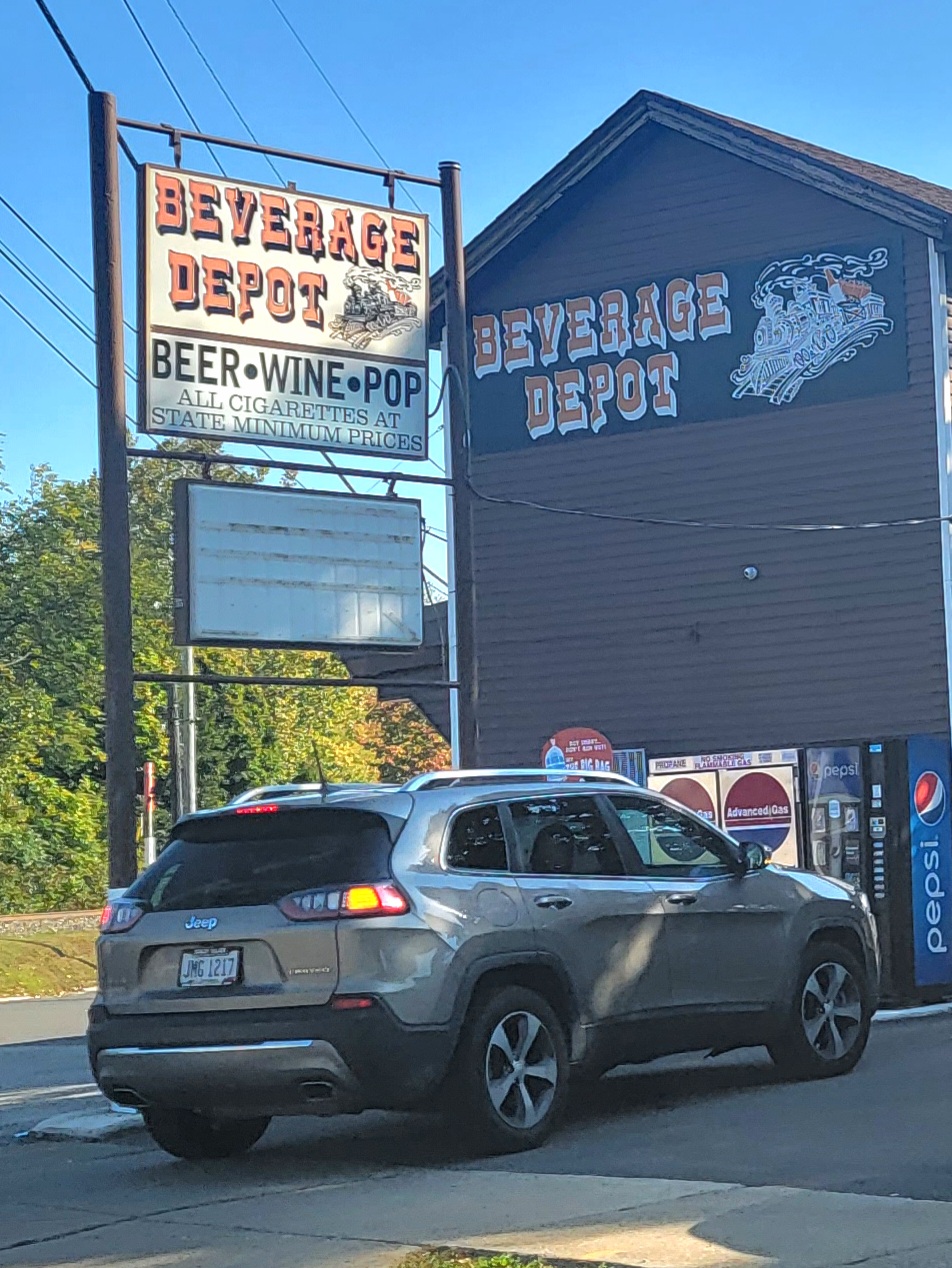 Beverage Depot | 119 N Broadway, Geneva, OH 44041, USA | Phone: (440) 466-7130