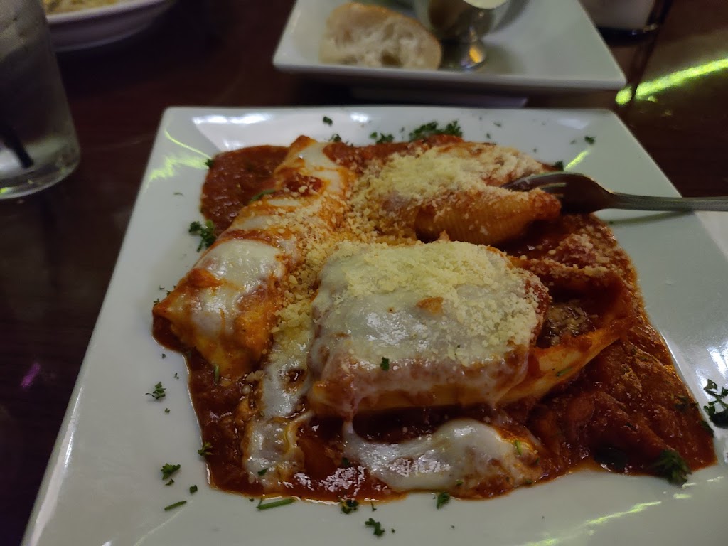 Italian Bistro | 501 East Byron Nelson Blvd, Roanoke, TX 76262, USA | Phone: (817) 491-9000