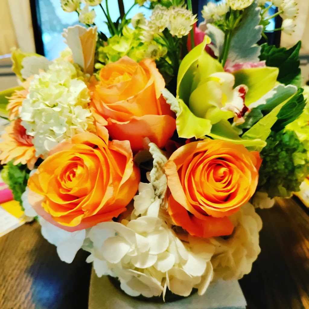 Fleur De Lis Artistry In Flowers | 720 S Weymouth Ave, San Pedro, CA 90732, USA | Phone: (310) 833-4300