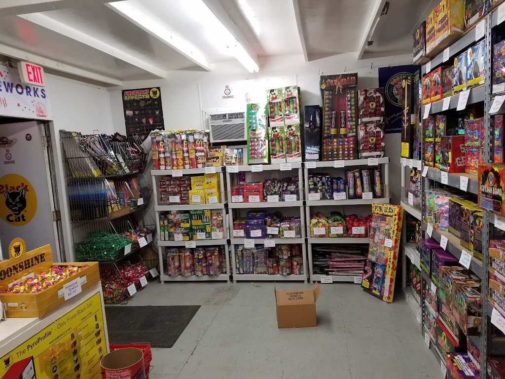 Tiger Truck Stop Fireworks | Grosse Tete, LA 70740, USA | Phone: (225) 648-2312