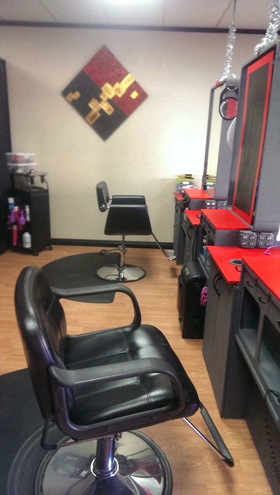 Epic Hair Studio | 139 W Walnut Ave, Visalia, CA 93277, USA | Phone: (559) 732-1636