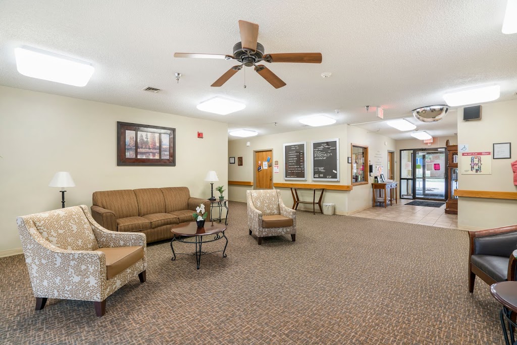 StoneBridge Senior Living - Florissant | 6768 N Hwy 67, Florissant, MO 63034, USA | Phone: (314) 741-9101