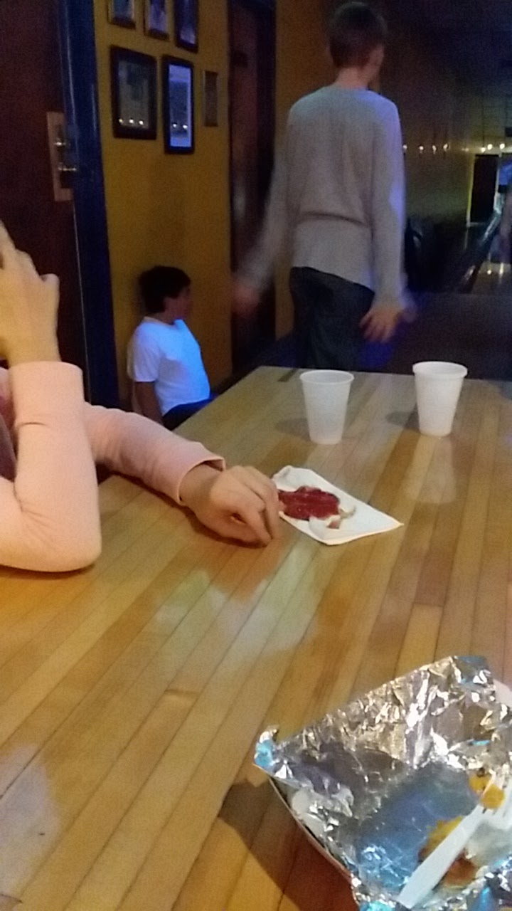 Medina Lanes | 11249 Maple Ridge Rd, Medina, NY 14103, USA | Phone: (585) 318-4474