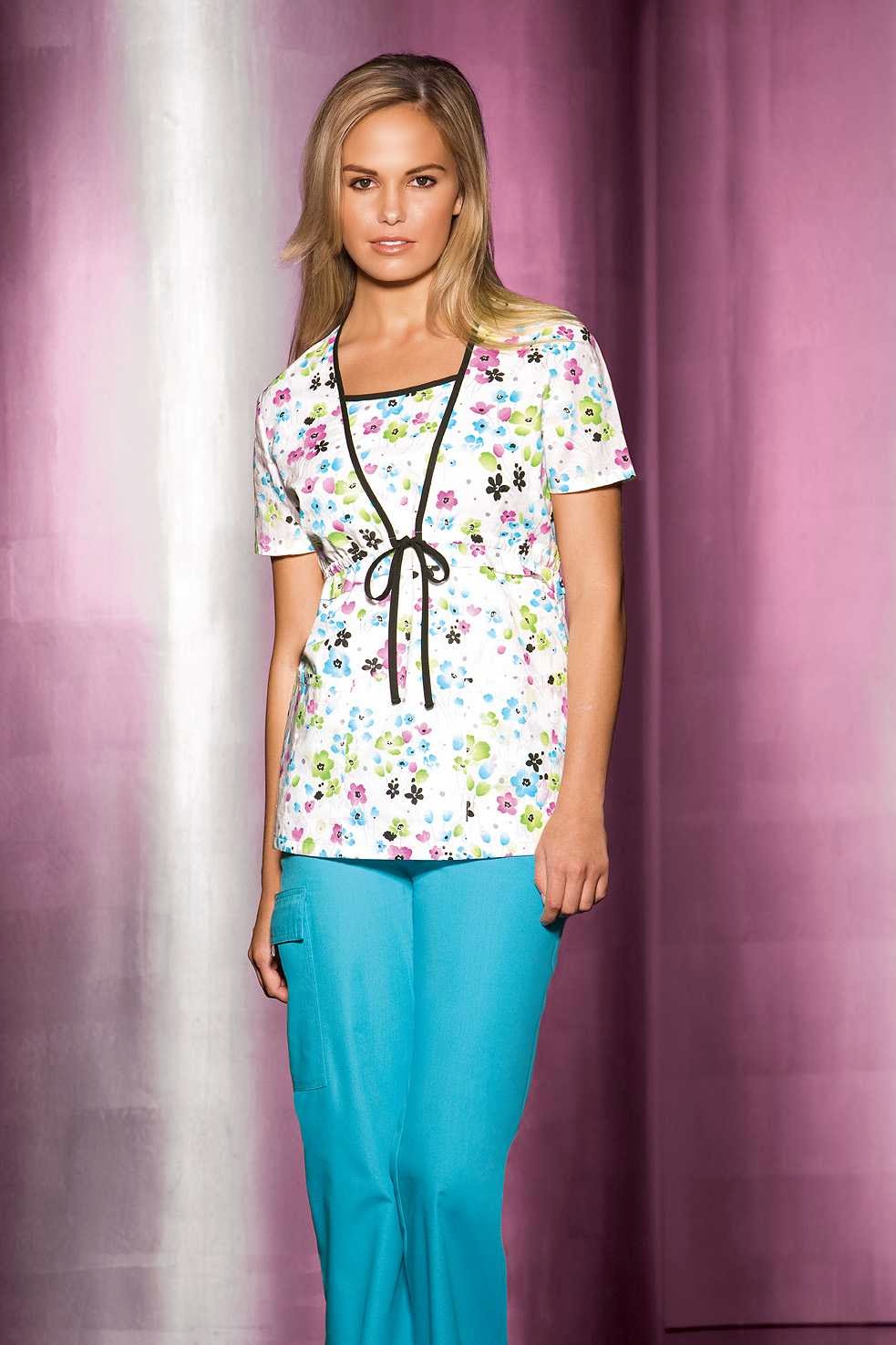 Expressions Scrubs and Shoes | 1758 S Fayetteville St, Asheboro, NC 27205 | Phone: (336) 633-4790